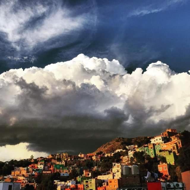 Hospedaje Del Campanero 19 Guanajuato Bagian luar foto